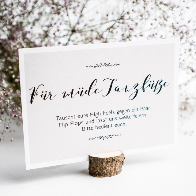 Ein Knigreich fr flache Schuhe nach der denkwrdigen Performance auf dem Dancefloor!? Da haben wir natrlich dran gedacht   Party on !.Dekoschilder 