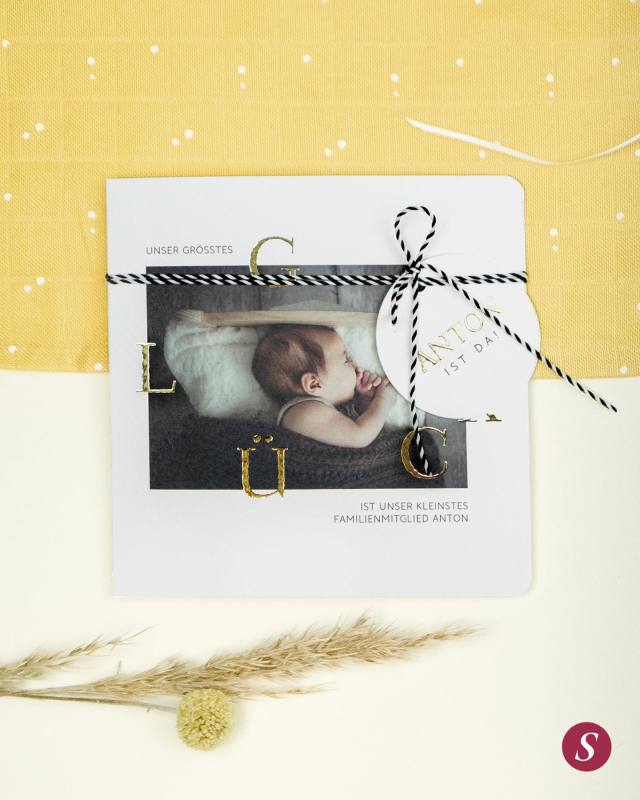 Vom Bauch mitten ins Herz  Mit unseren Geburtskarten in zahlreichen Formaten und Designs kndigt Ihr Euren neuen Erdenbrger besonders stilvoll bei Freunden und Familie an. #sendmoments #HalloBaby #babyimbauch #liebeimbauch #Dickbauch #baldzudritt #kugelzeit #baldmama #familienglck #familienliebe #babyliebe #babyglck #baby2021 #sommerbaby2021 #geburt #schwanger #schwangerschaft #ssw #40weekspregnant #Julibaby2021 #Augustbaby2021 #Junibaby2021 #Geburtskarte #Babykarte #Geburt