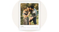 Verschiedene Fotokalender mit Fotos für Tisch und Wand