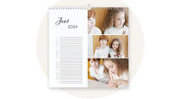 Quadratischer Küchenkalender mit Spalten zum Beschriften und Kinderfotos