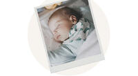 Retrofoto von schlafendem Baby