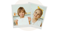 Zwei Retrofotos mit Kindern