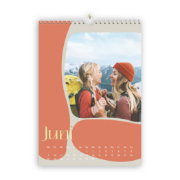 Bunter Fotokalender mit Coverfoto von Mutter mit Tochter