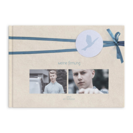 Fotobuch im Querformat mit personalisiertem Cover zur Firmung