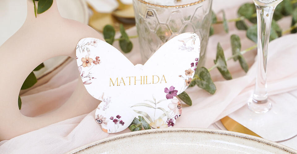 Jetzt Tischkarten zur Hochzeit online gestalten