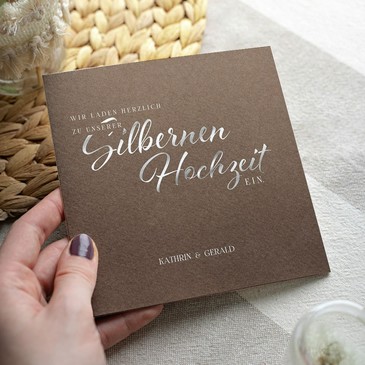 Zu den Einladungskarten