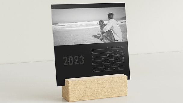 Fotokalender - 12 elegante Monate Tischkalender