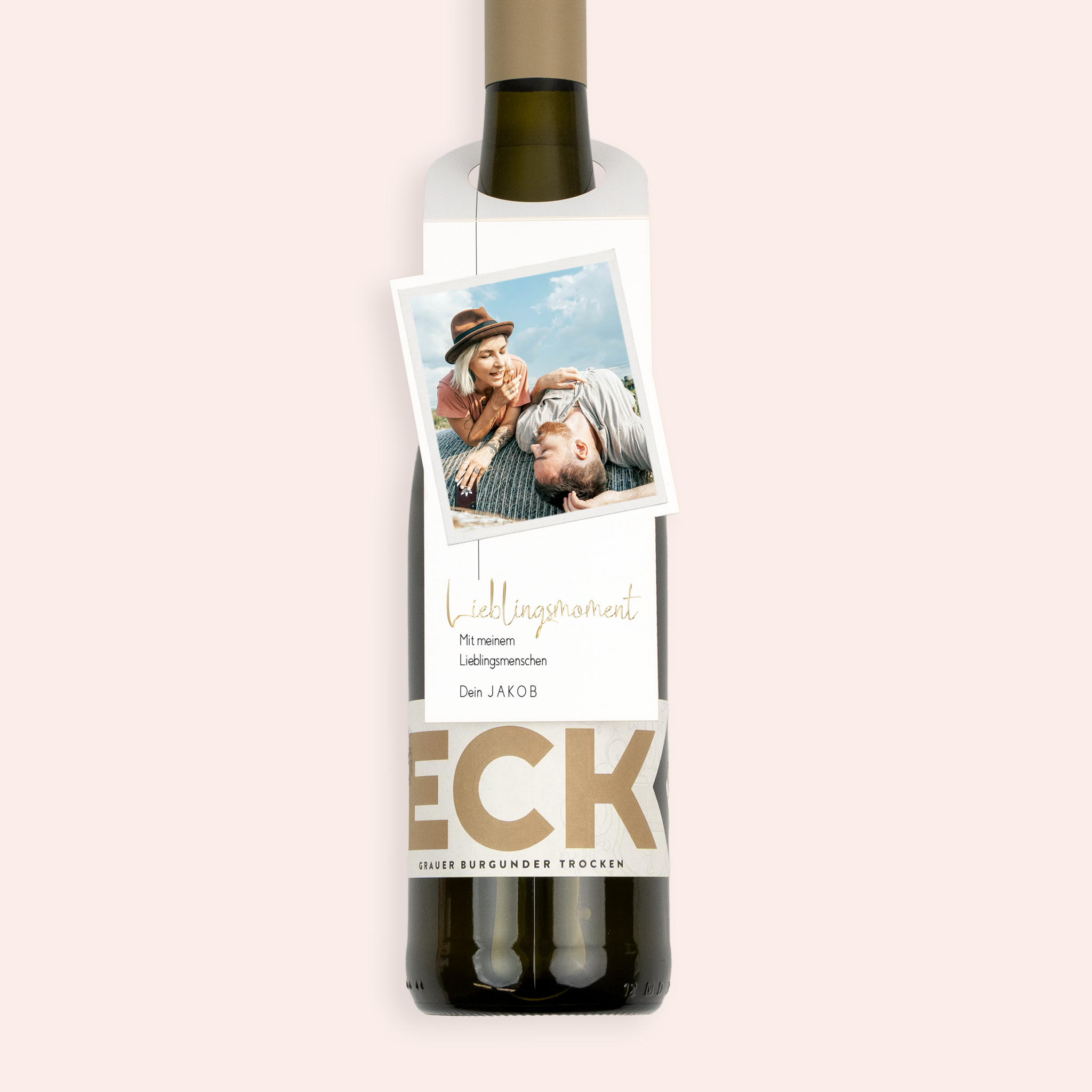 Geschenke für die Partnerin - Grauburgunder mit Weinanhänger